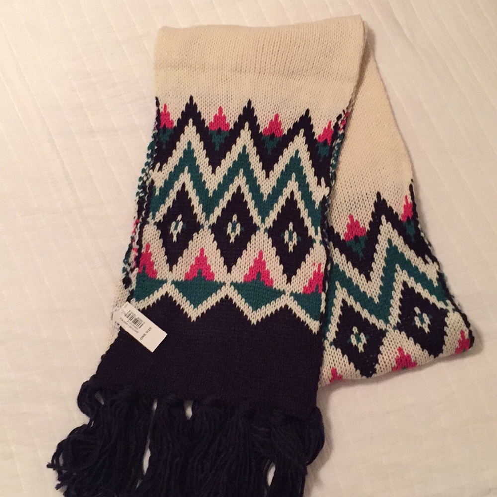 Old Navy NWT Winter Scarf
